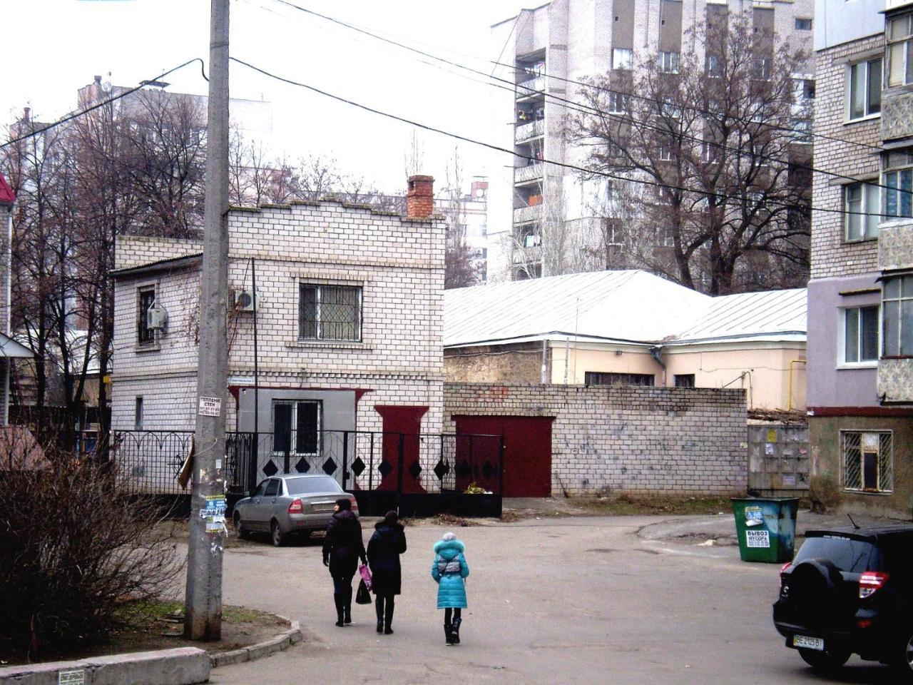 ניקולייב 1 Ком Квартира 1 Этаж 3 Дивана, Wi-Fi, Центр Города, Садовая-Чкалова "Сильпо" И "Атб" Отдельный Дом 2 Этажа מראה חיצוני תמונה
